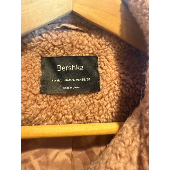 Bershka Womens Sherpa Fleece Jacket Button Closures Blush Pink Size M/L - Picture 2 of 8